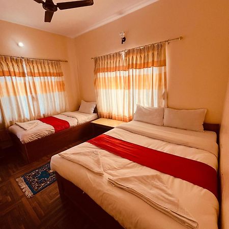 Hotel Global Inn Pokhara Eksteriør bilde
