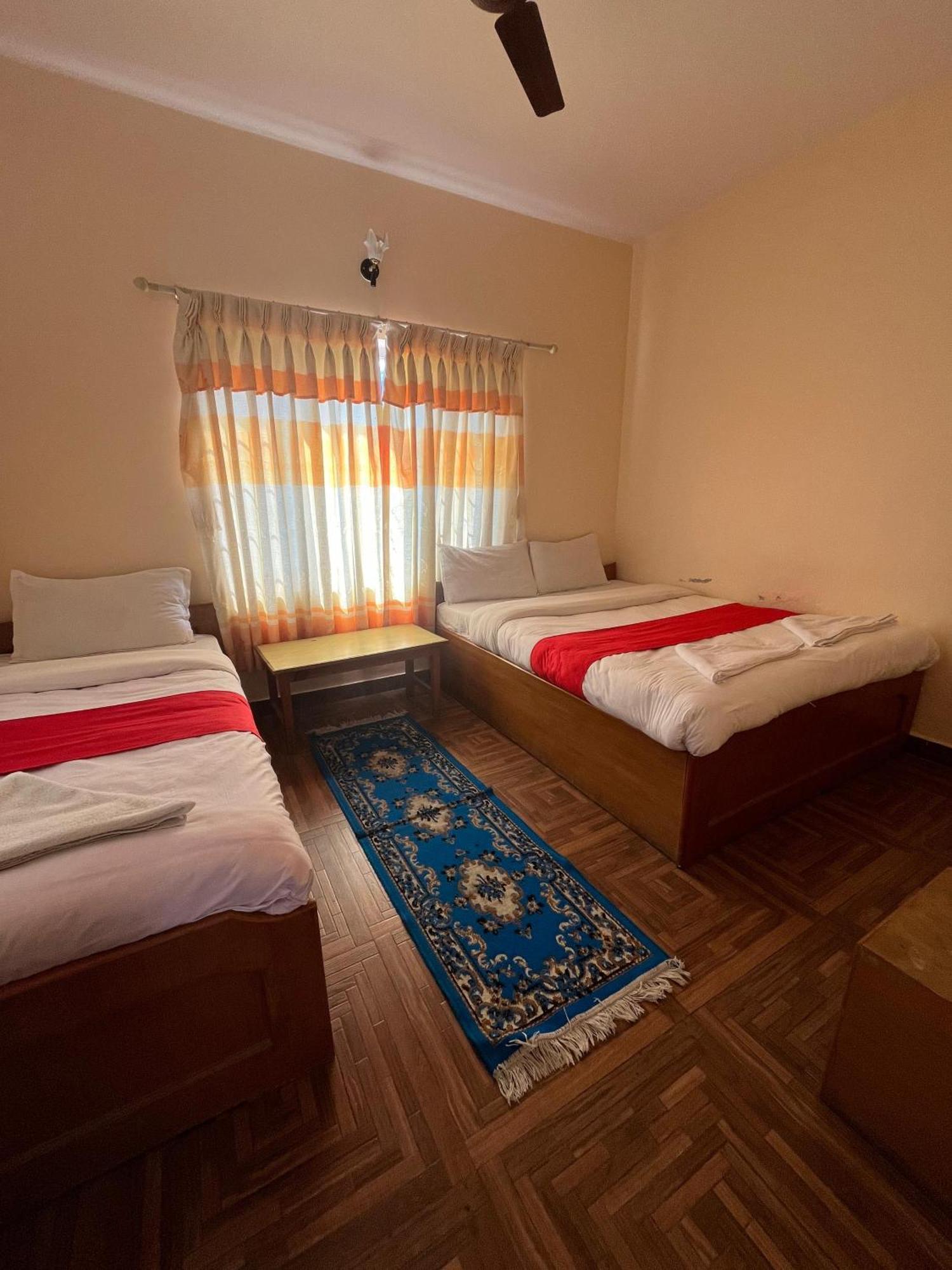 Hotel Global Inn Pokhara Eksteriør bilde
