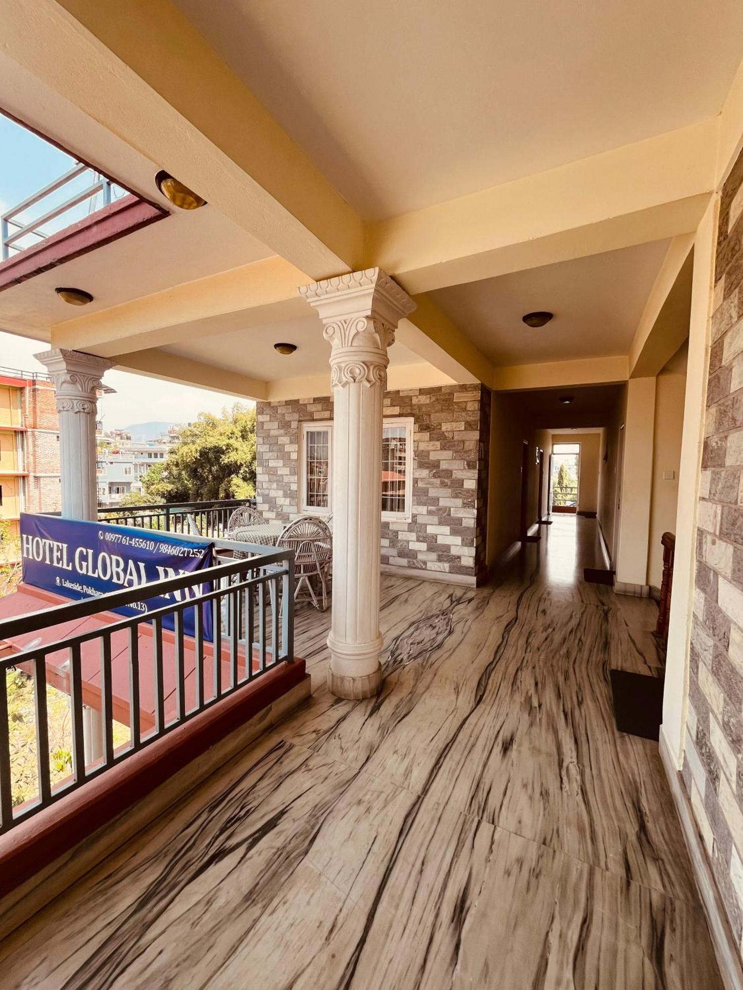 Hotel Global Inn Pokhara Eksteriør bilde