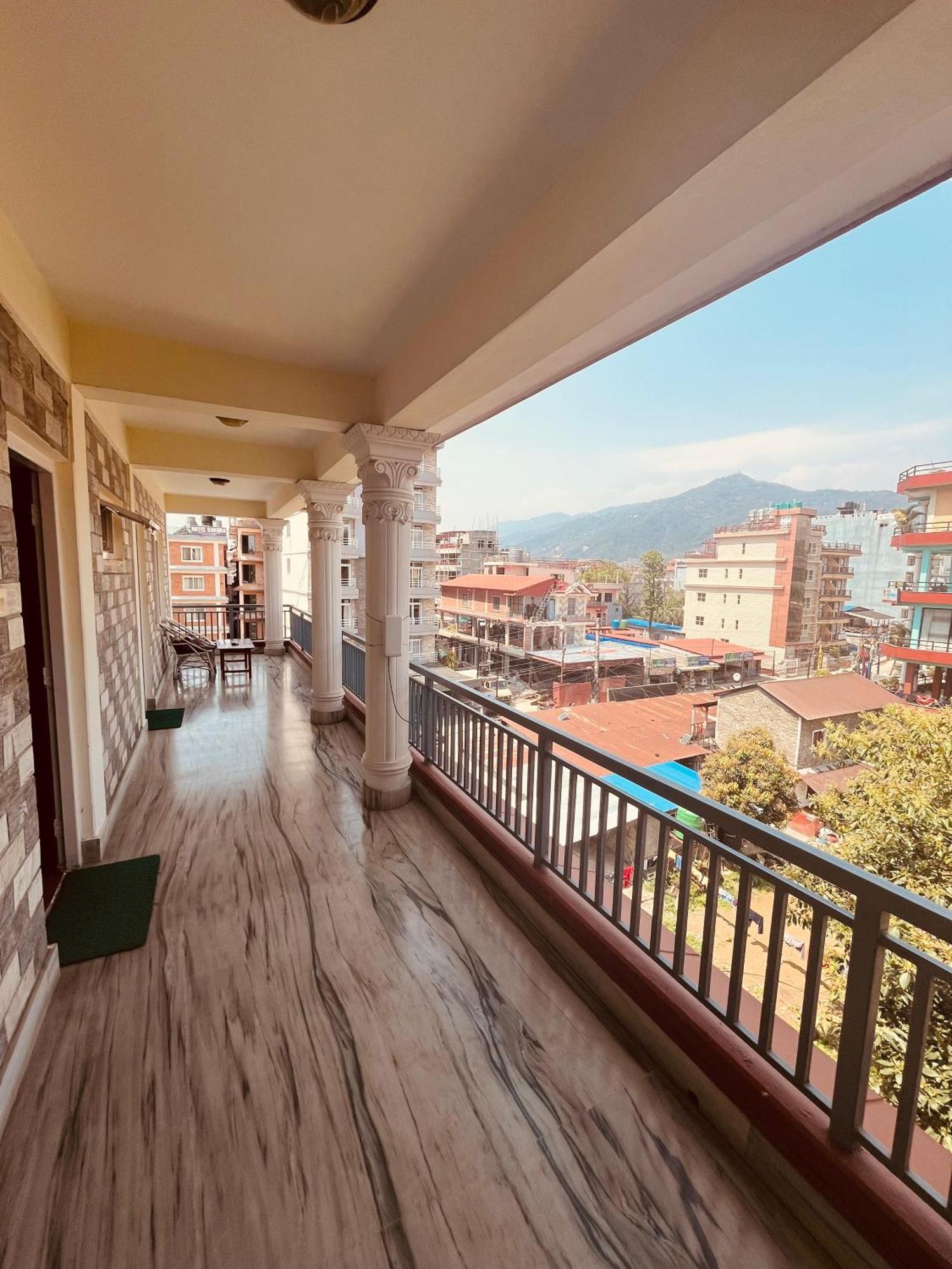Hotel Global Inn Pokhara Eksteriør bilde