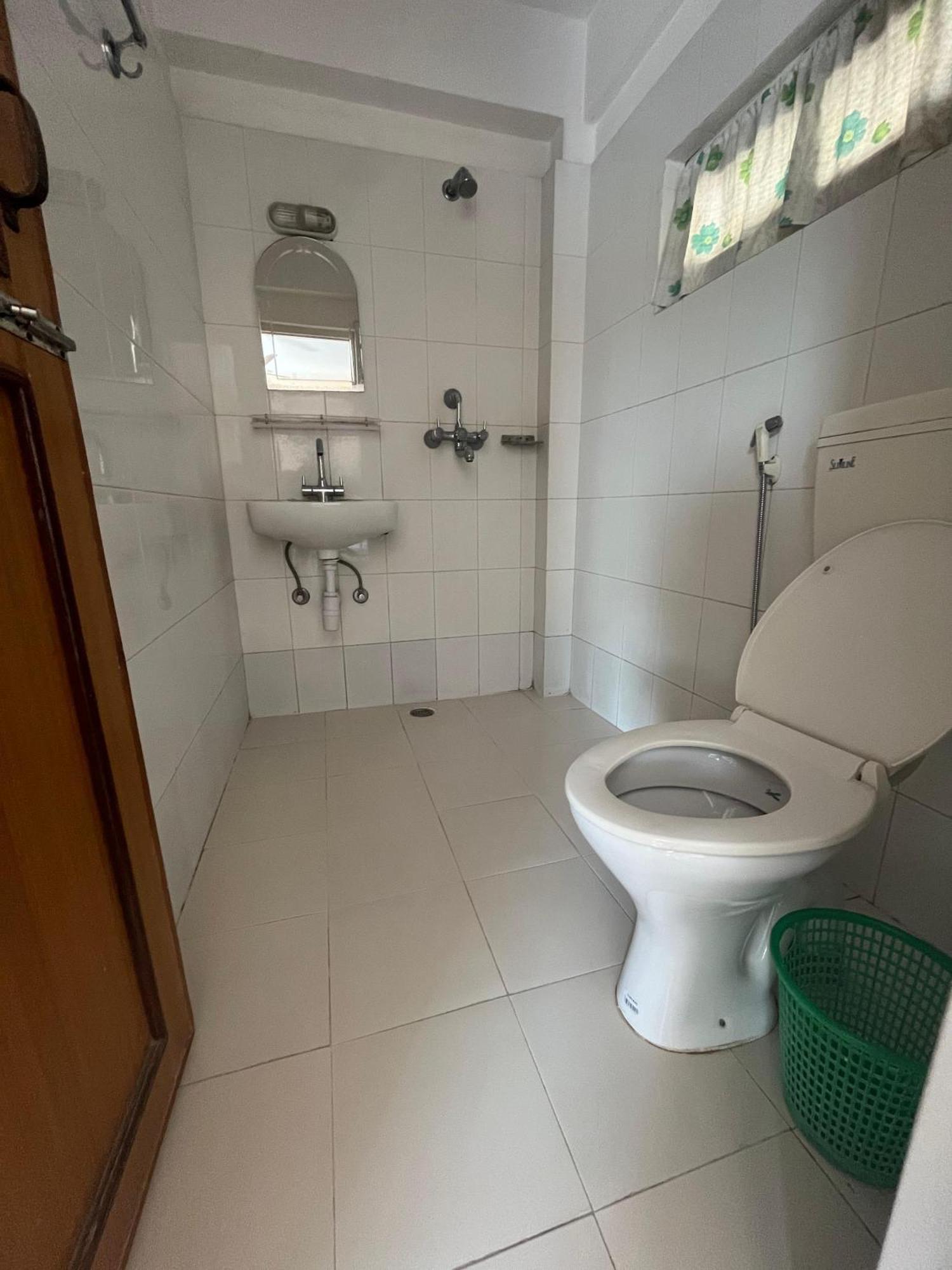Hotel Global Inn Pokhara Eksteriør bilde