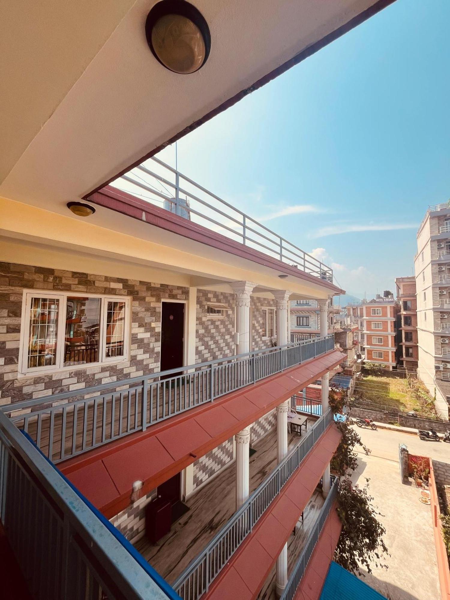 Hotel Global Inn Pokhara Eksteriør bilde